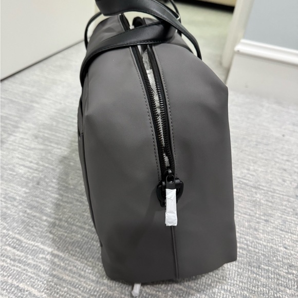 NWOT Away Everywhere Gray Bag - Picture 8 of 10
